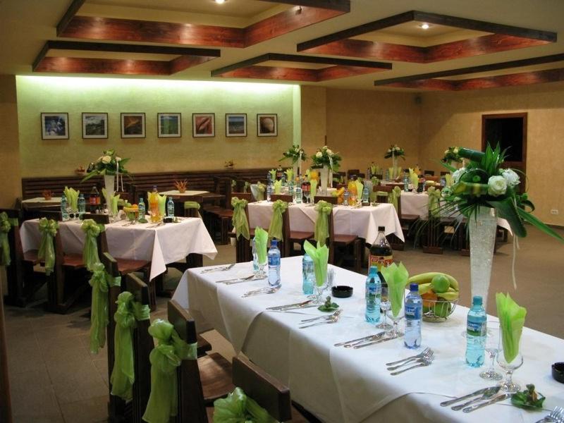 Hotel Oasis image