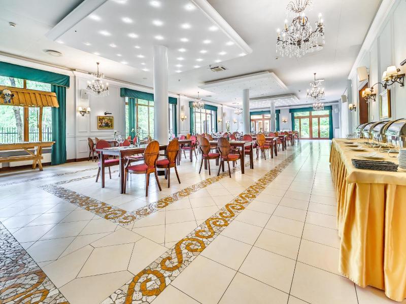 Hotel Pan Tadeusz image