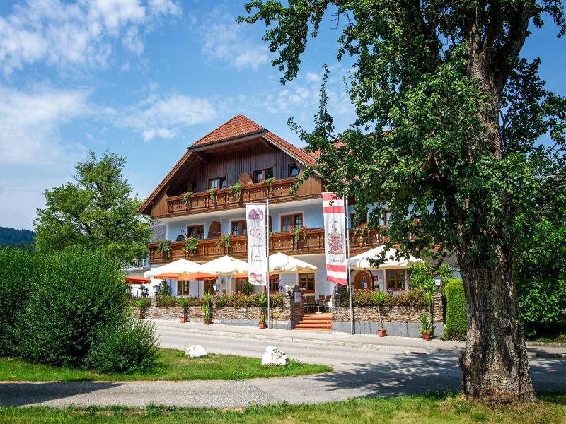 Landgasthof Spitzerwirt image