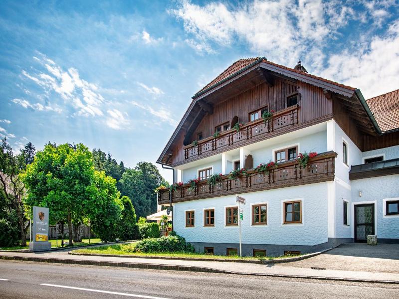 Landgasthof Spitzerwirt image