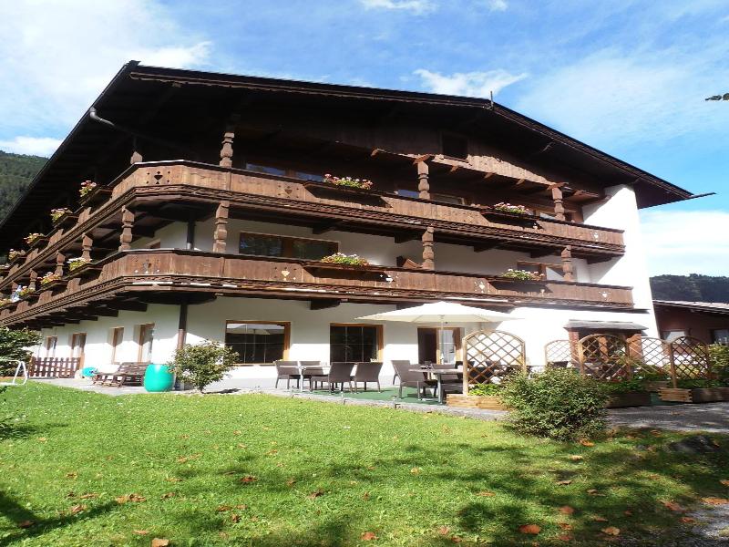 Apart Tuxertal image