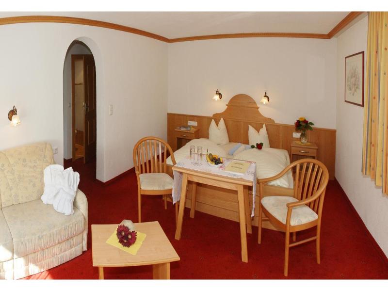 Apart Tuxertal image