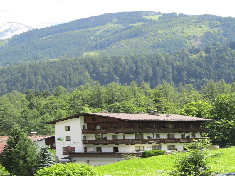 Apart Tuxertal image