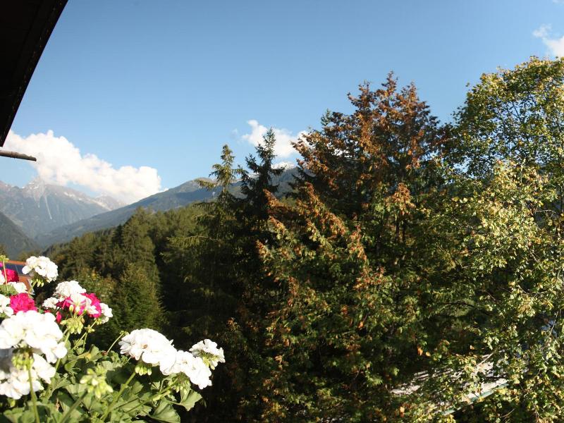 Apart Tuxertal image