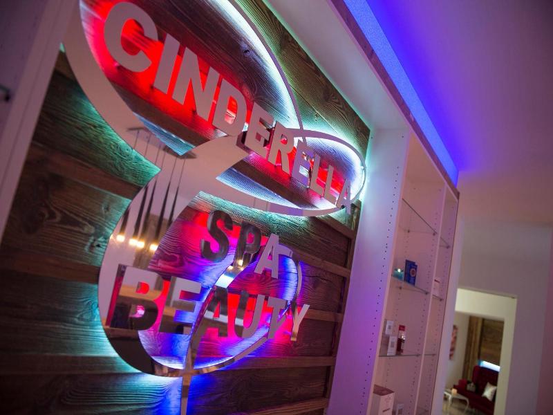 Sporthotel Cinderella image