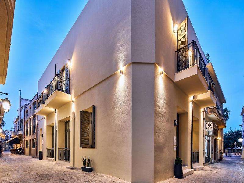 Grande Madonna Luxury Boutique Suites image