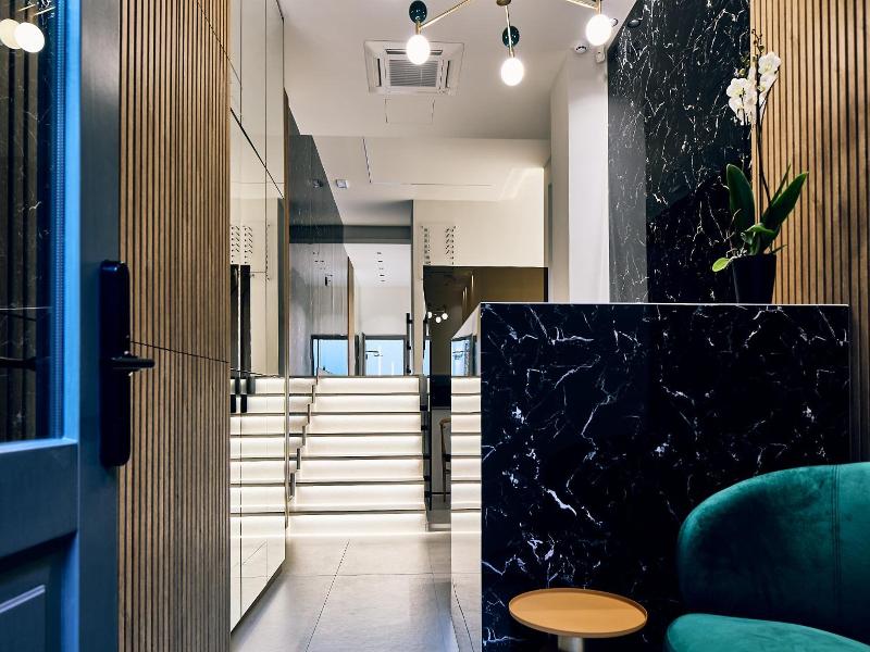 Grande Madonna Luxury Boutique Suites image