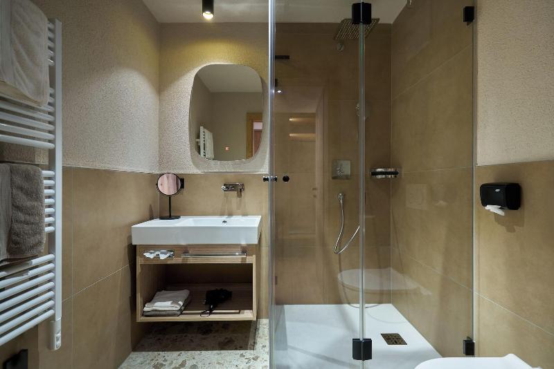 Hotel Stern image