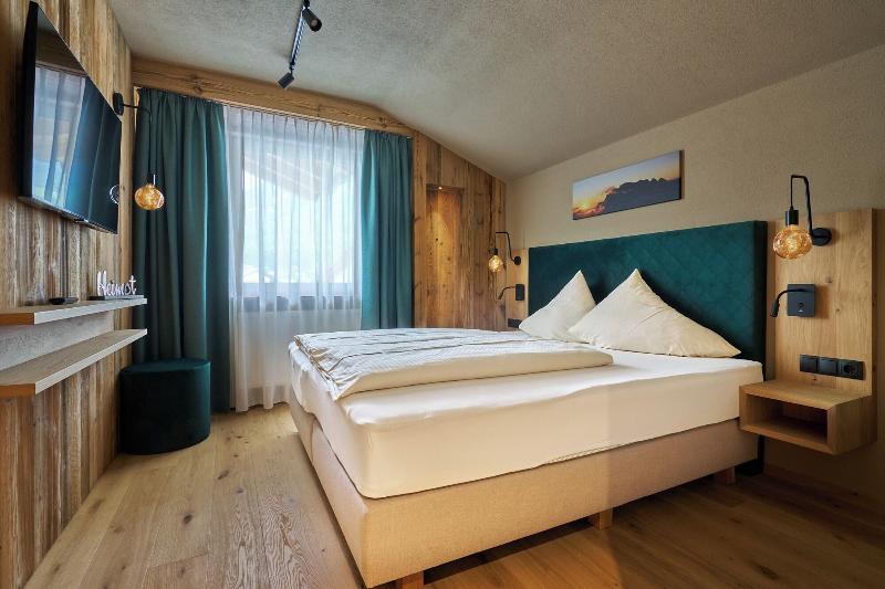 Hotel Stern image