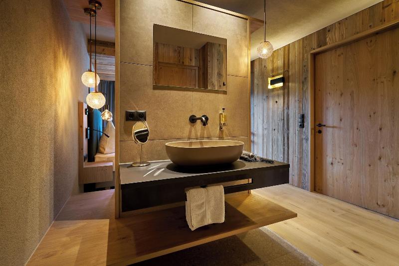Hotel Stern image