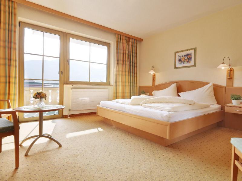 Hotel Stern image