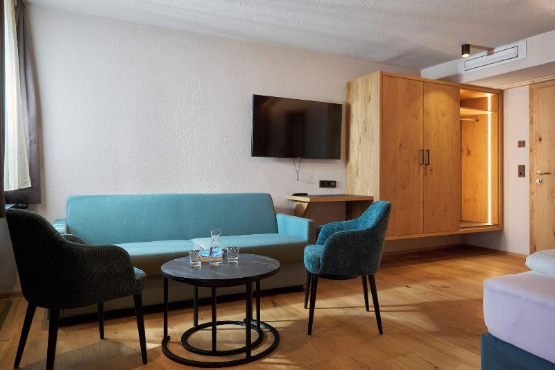 Hotel Stern image