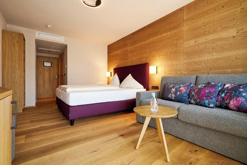 Hotel Stern image