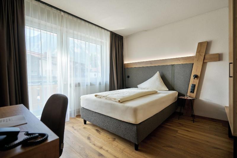 Hotel Stern image