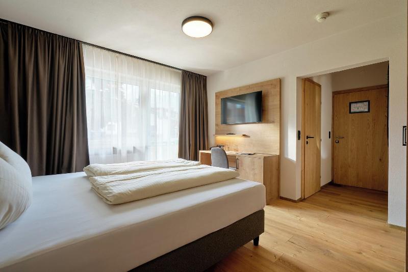 Hotel Stern image