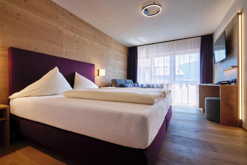 Hotel Stern image