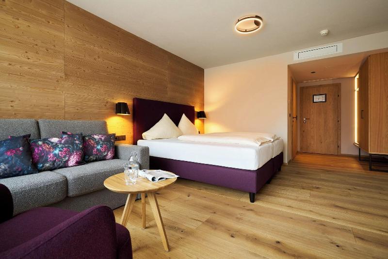Hotel Stern image