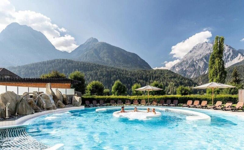 Hotel Panorama image
