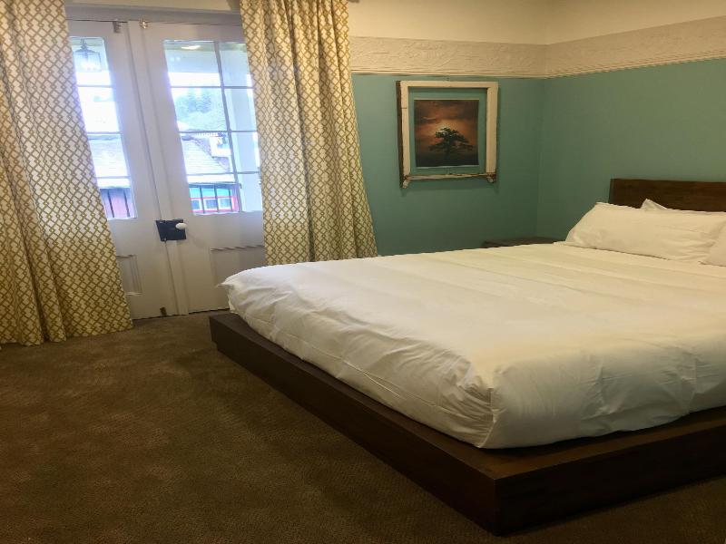 The Groveland Hotel image