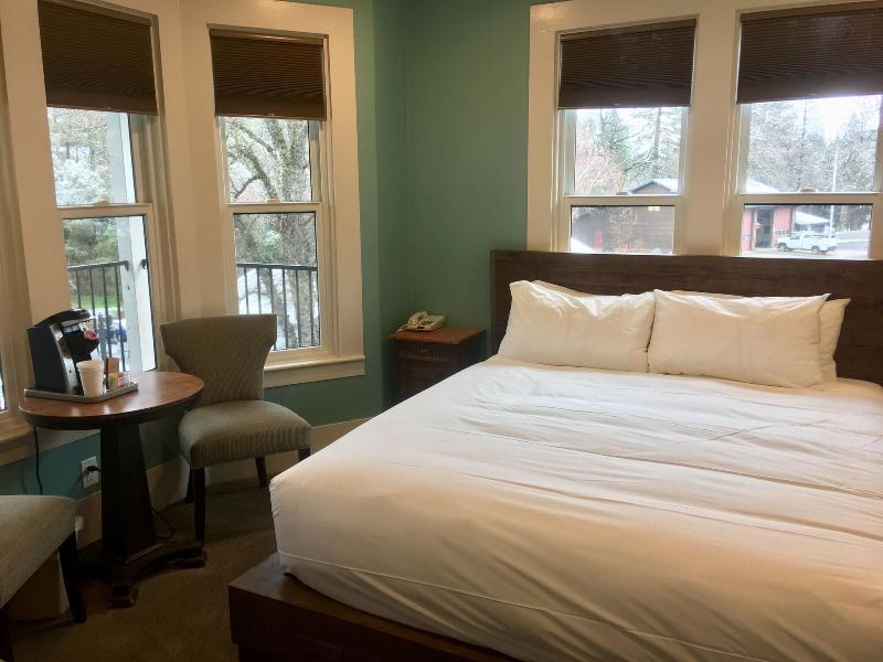 The Groveland Hotel image