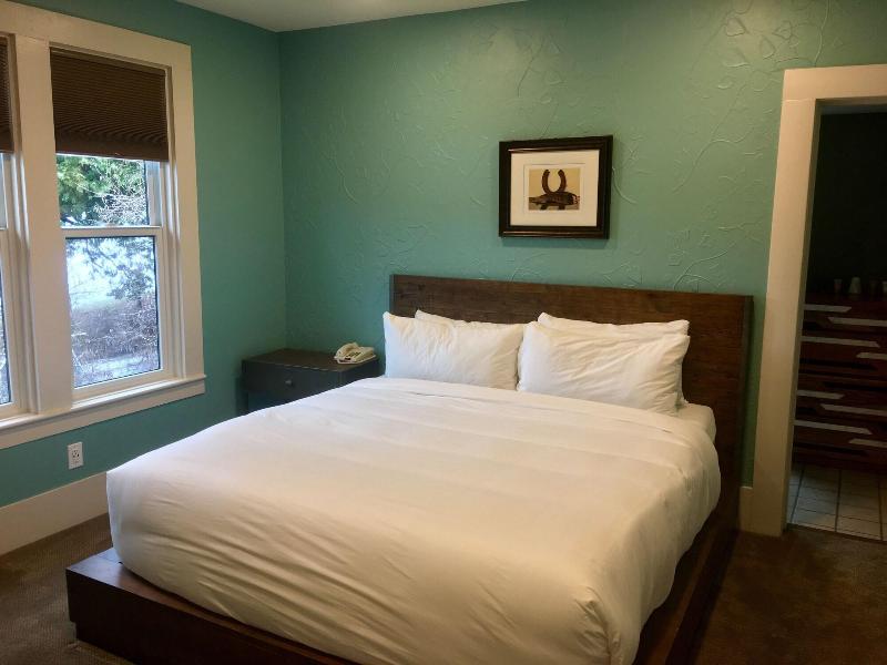 The Groveland Hotel image
