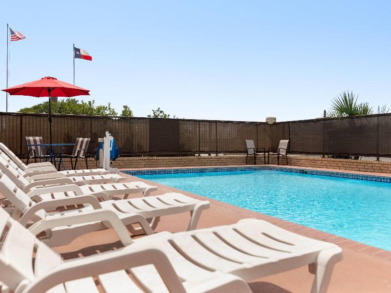 Ramada by Wyndham San Antonio/Near SeaWorld image
