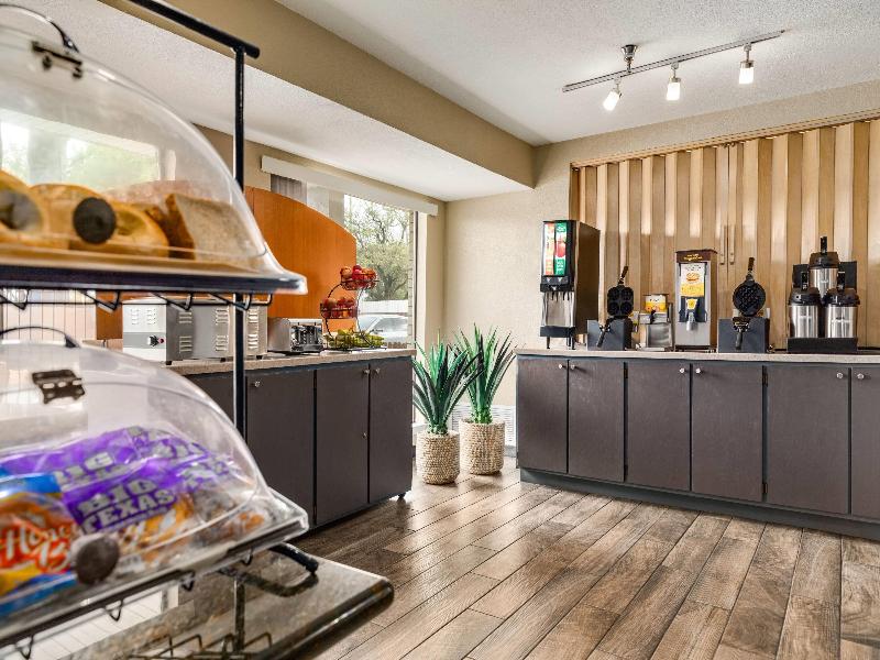 Ramada by Wyndham San Antonio/Near SeaWorld image