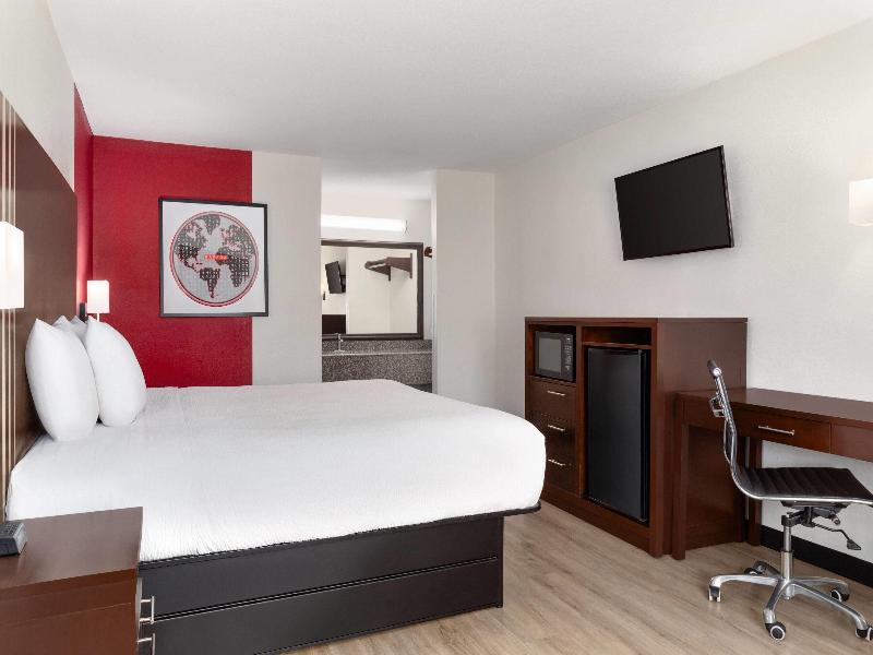 Ramada by Wyndham San Antonio/Near SeaWorld image