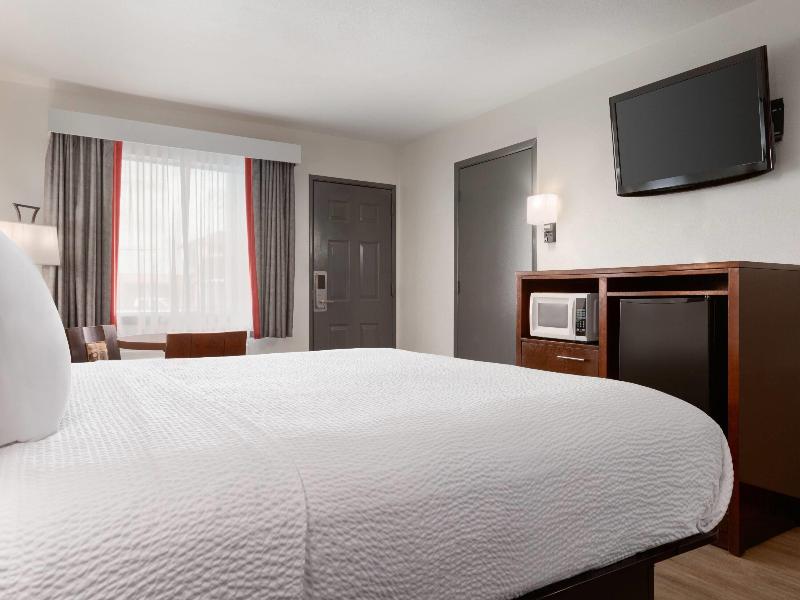 Ramada by Wyndham San Antonio/Near SeaWorld image