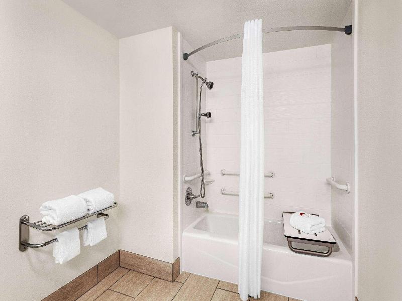 Ramada by Wyndham San Antonio/Near SeaWorld image