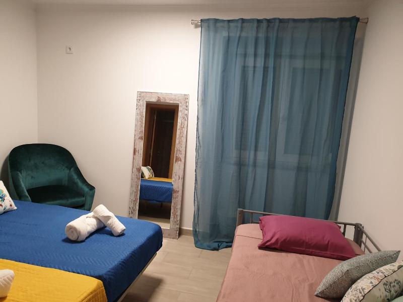 Lisbon Hostel Terminal 4 image