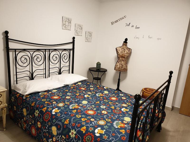 Lisbon Hostel Terminal 4 image