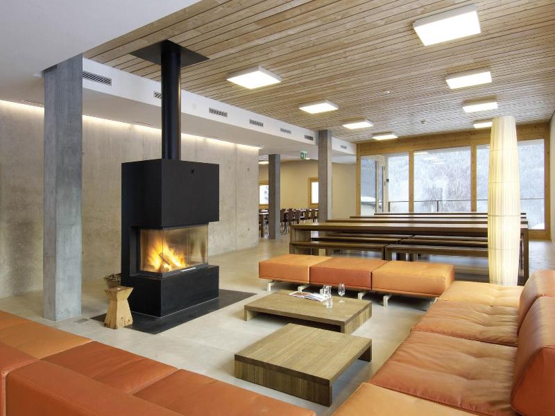 Scuol Youth Hostel image