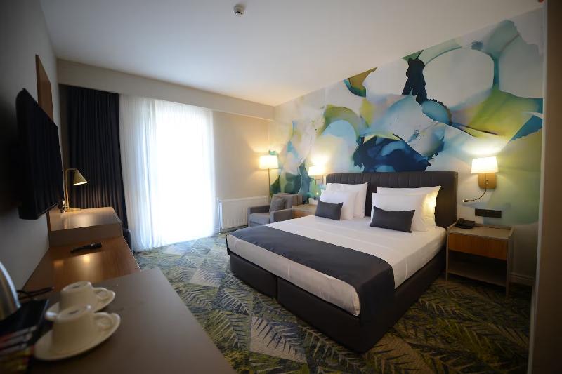Wyndham Garden Cambasi image