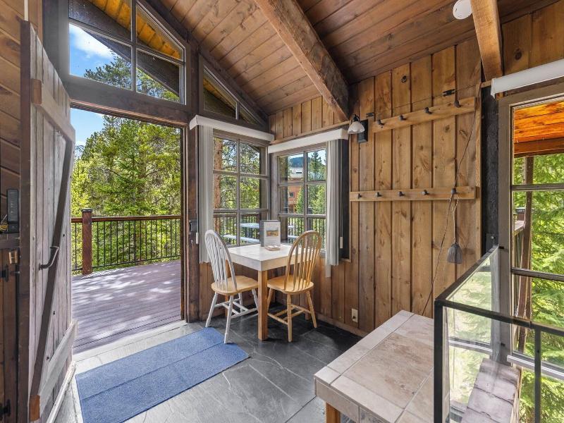 Brecken Haus image