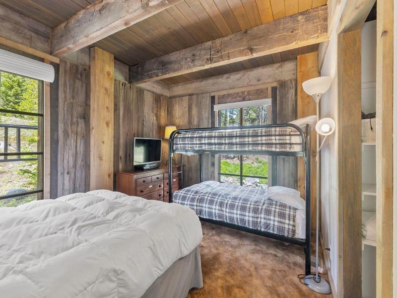 Brecken Haus image