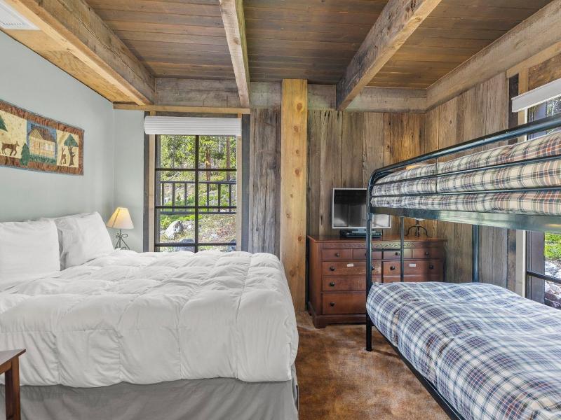 Brecken Haus image