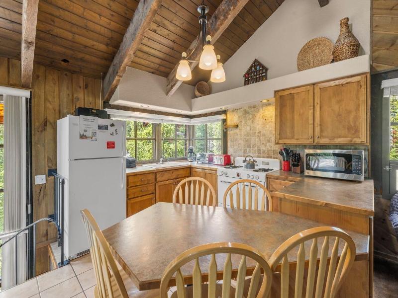 Brecken Haus image