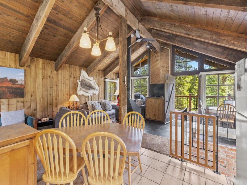 Brecken Haus image