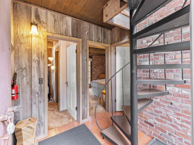 Brecken Haus image
