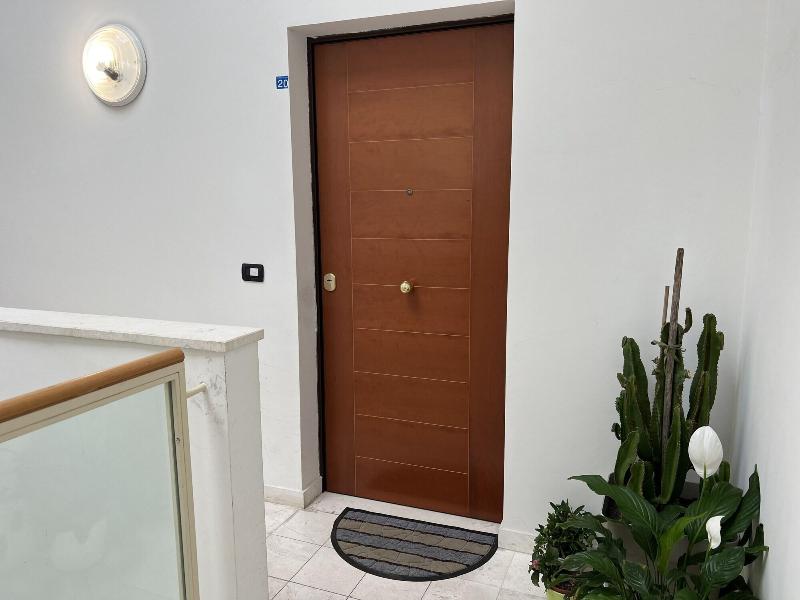 Provenzano Top Floor image