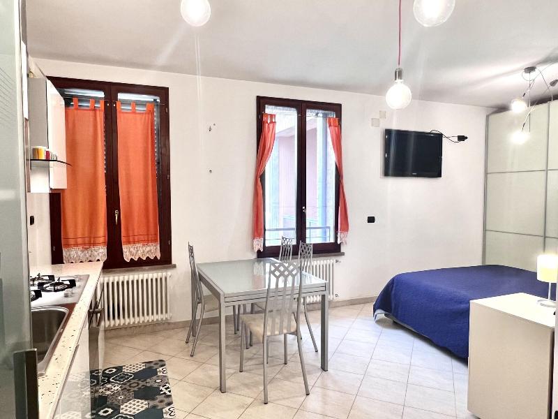 Provenzano Top Floor image