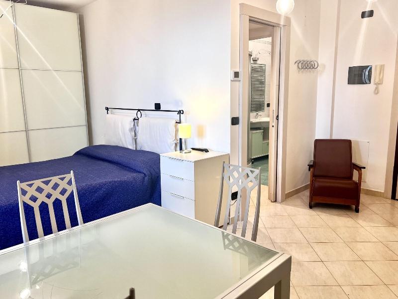 Provenzano Top Floor image