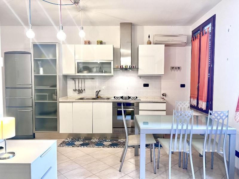 Provenzano Top Floor image
