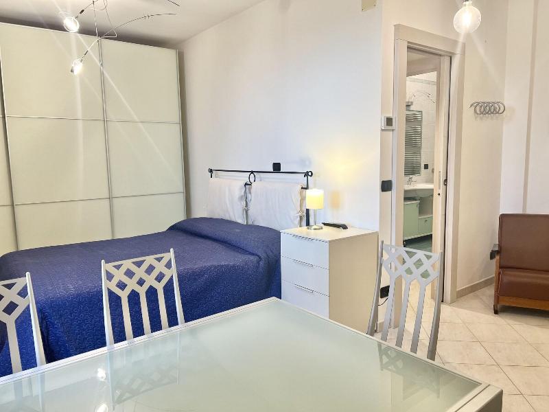 Provenzano Top Floor image