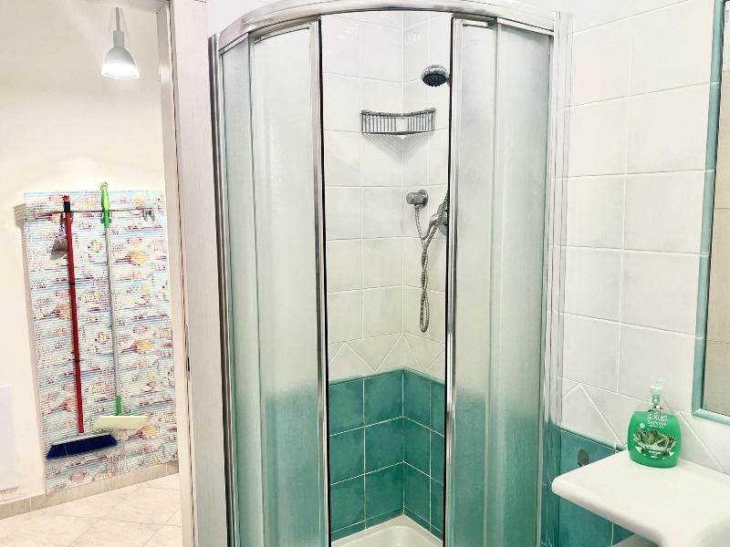 Provenzano Top Floor image
