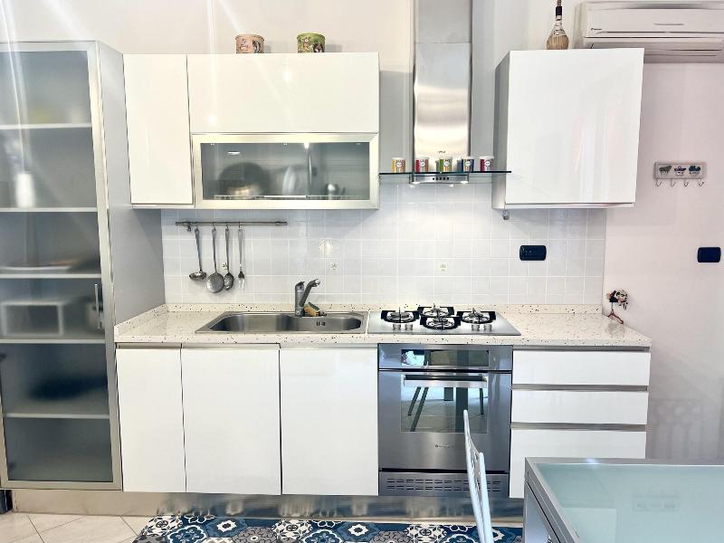 Provenzano Top Floor image