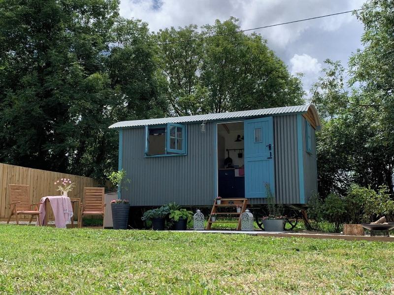 St Kew Shepherd Huts image