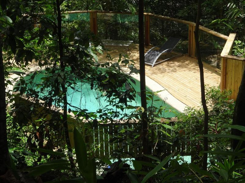 Treetops Accommodation Montville image
