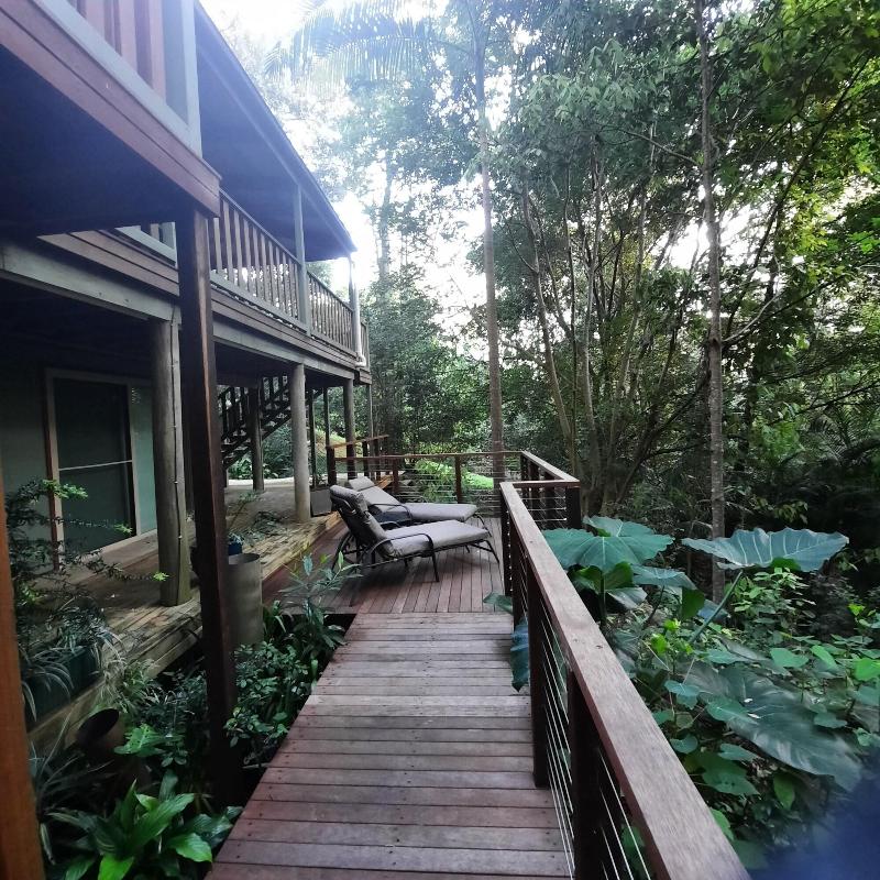 Treetops Accommodation Montville image